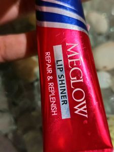 LIP SHINNER