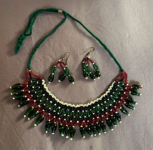 I Selling Necklace