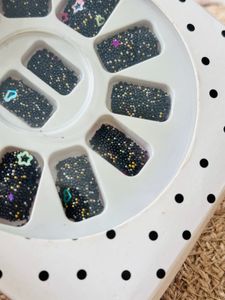 Huda Beauty Artificial Nails