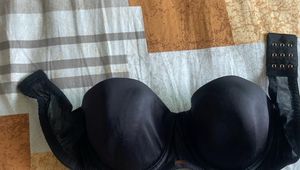 Padded Strapless Bra With Option To Attach Straps