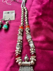 Elegant Silver Oxide Necklace