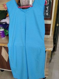 chikenkari sky blu Embroidered Kurta with inner.