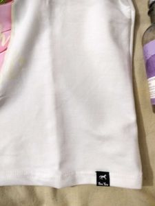 Tulip Graphic Tee