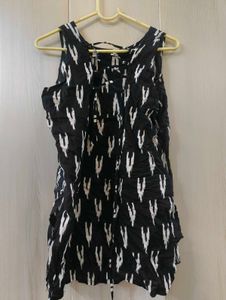 Sleeveless corset Kurti with back details 🦢🪞