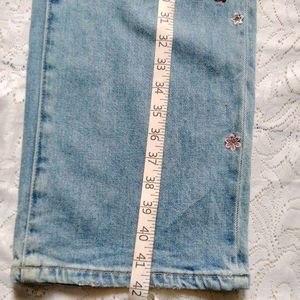 Small Flower Embroidery Denim Jeans