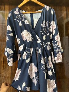 Chic Floral Romper - Navy &amp; Blush