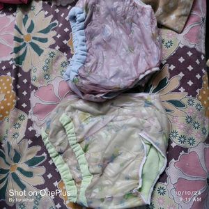 4 Pieces Baby Poly Diaper