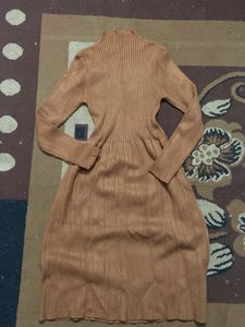 Ribbed Knit Midi Dress