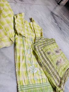Green Embroidered Kurta set with dupatta and salwa