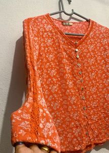 Woman’s Shirt🧡