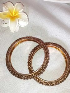 Elegant Bangle Set Nd Rings