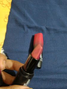 Staze Duo Lipsticks 2 Shades In One Lipstick