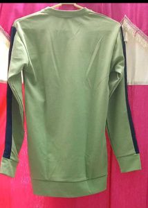 Green Graphic Print Tee