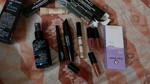 MAC & Crazy Queen Makeup Lot