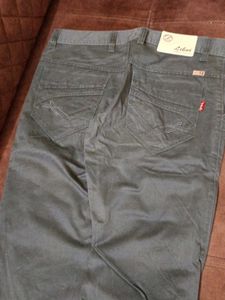 Libor Premium Chinos