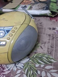 Sony CD/RW Playback Radio