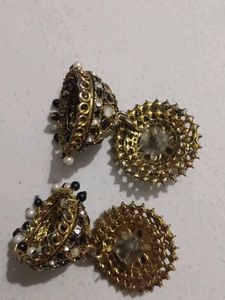 Black White Stone Jhumka