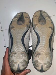 Nivia Oslar Blaze Football Shoes Size 8