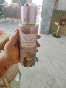 Victoria&#39;s Secret Body Mist untouched