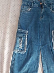 Wide Leg Cargo Jeans