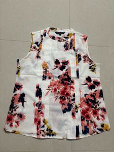 “Rare” Floral Prints Top