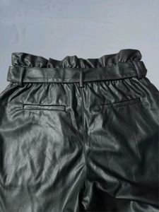 Stylish Black Faux Leather Pants Size 30-32