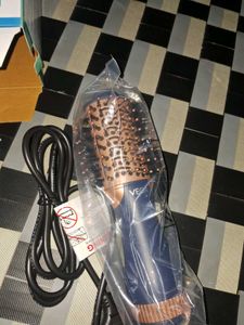 Vega LitStyle L4 Volumizer Hair Dryer Brush