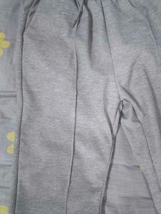 Gray Graphic Print Crewneck Tee Set