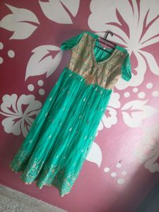 Mahnoor Green Kurta Set