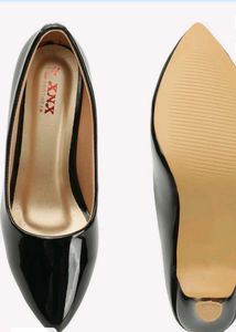 Black Pointed Heels