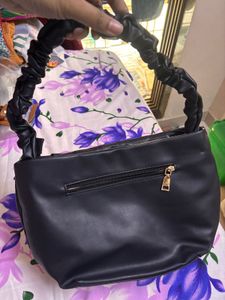Stylish Black Shoulder Bag