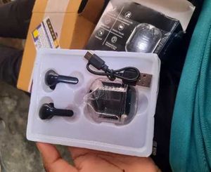 Seal Pack New Earbuds