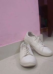 White Shoes For Men Highlander