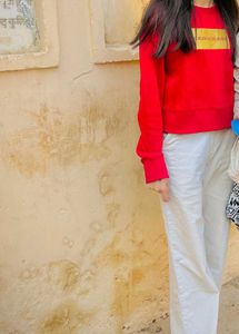 oversized Calvin Klein women&#39;s sweatshirt