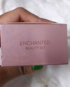 Luxury💫Kiko Milano 💕Enchanted Beauty Kit perfum
