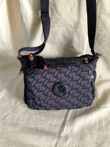 Kipling Authentic