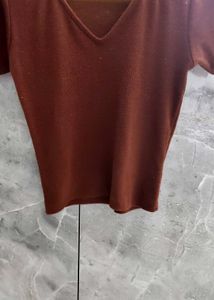 Coffee Brown women&#39;s V-Neck Ribbed Crop Top