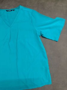 Casual Sea green top