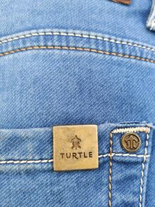 Classic Light Wash Straight Leg Denim Jeans