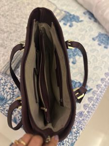 🆕Code By Lifestyle Burgundyshoulder Bag 🆕