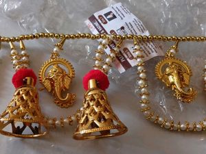 New  Door Thoran With Pearls