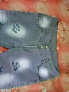 Stylish Grey Jeans