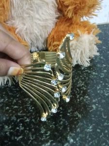 Gold Tone Bangle