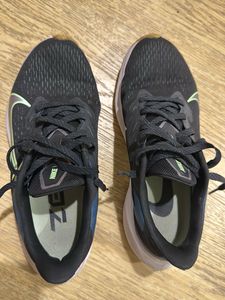 Nike Women Sports Shoes