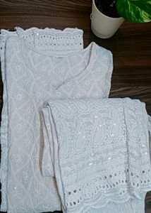 White chikan Embroidered Kurta
