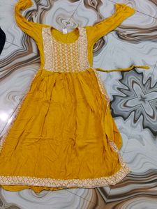 Nyra Cut And Frunt Slit Anarkali
