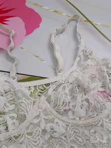 (1300)Vintage White Lace Bodysuit