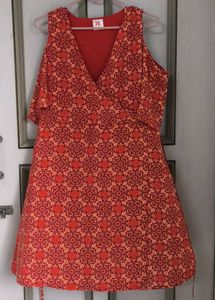Chic Red Patterned Dress