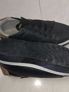 Stylish Black Sneakers