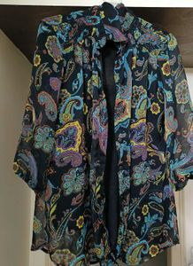 Beautiful Black Tunic With Colla
